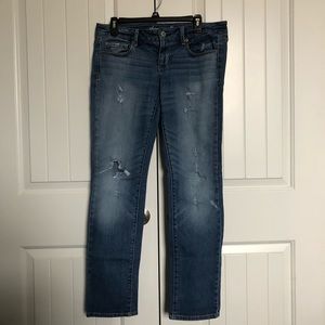 AE distresses skinny jeans